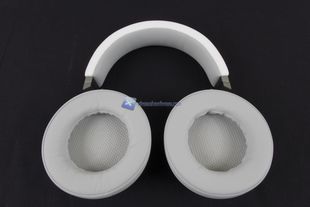 Corsair Virtuoso RGB Wireless 13